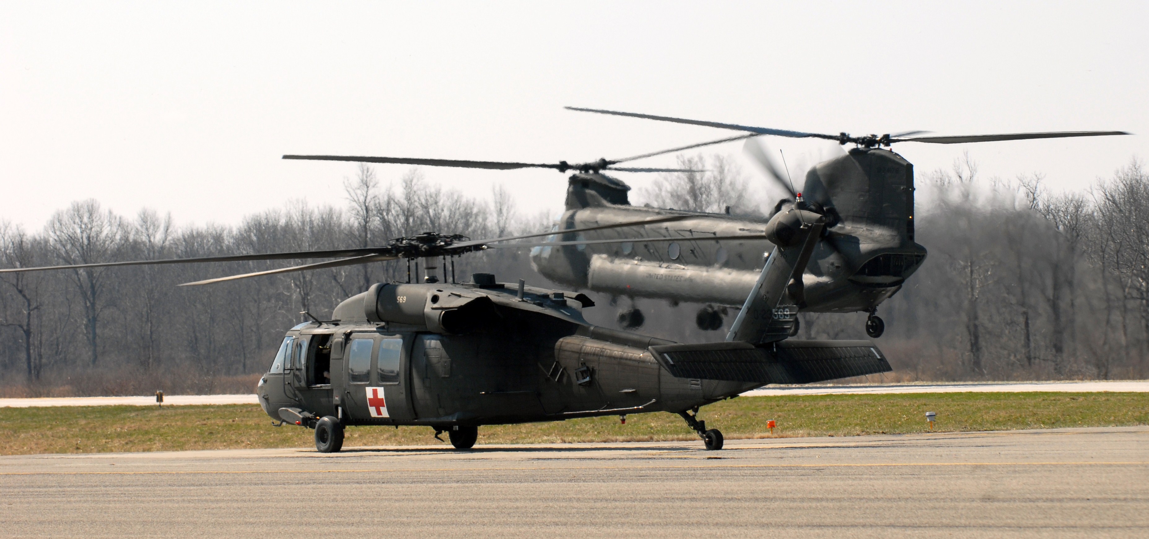 Chinook v Blackhawk cropped