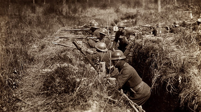369th-trenches