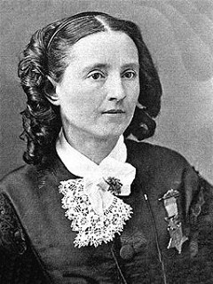 Mary Edwards Walker curls